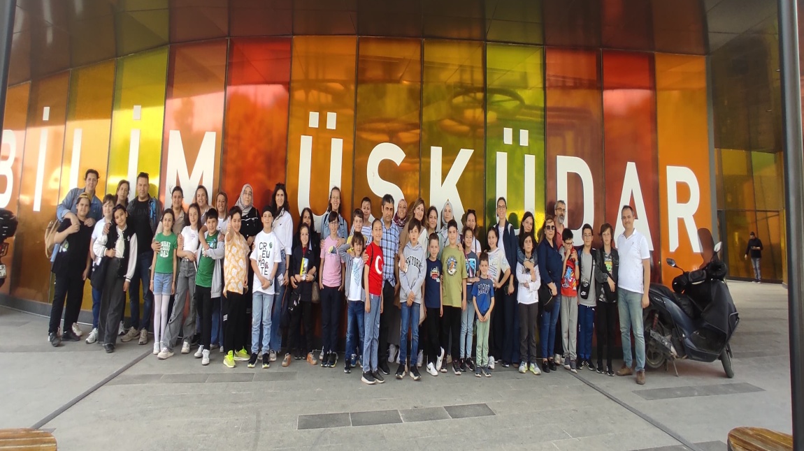 İstanbul'daki Bilimsel Merkezlere ve Müzelere İnceleme Gezisi Düzenledik